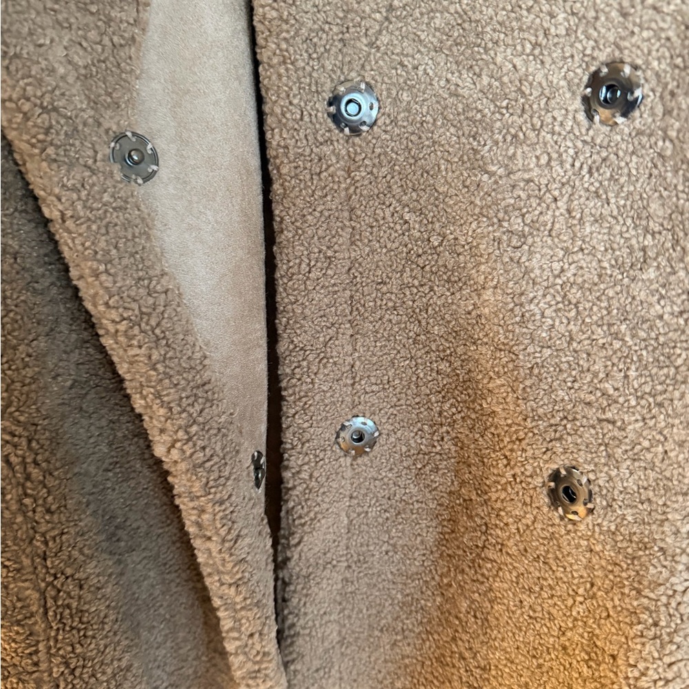 Velvet by Graham & Spencer Women's Cozy Tan Teddy Coat in size XL - never worn! - Picture 6 of 13